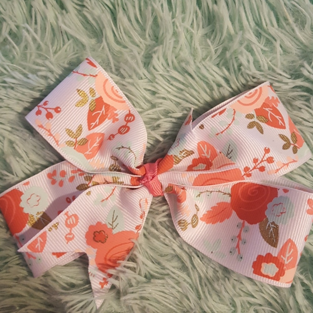 Hair bow